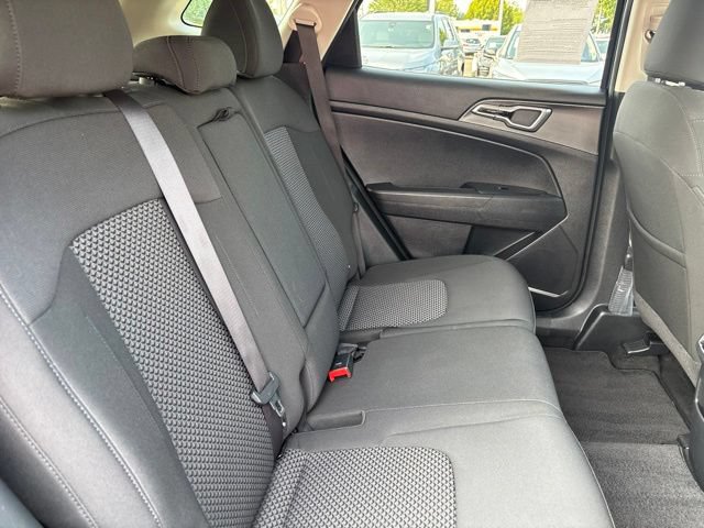 Used 2024 Kia Sportage LX AWD/4WD image 29