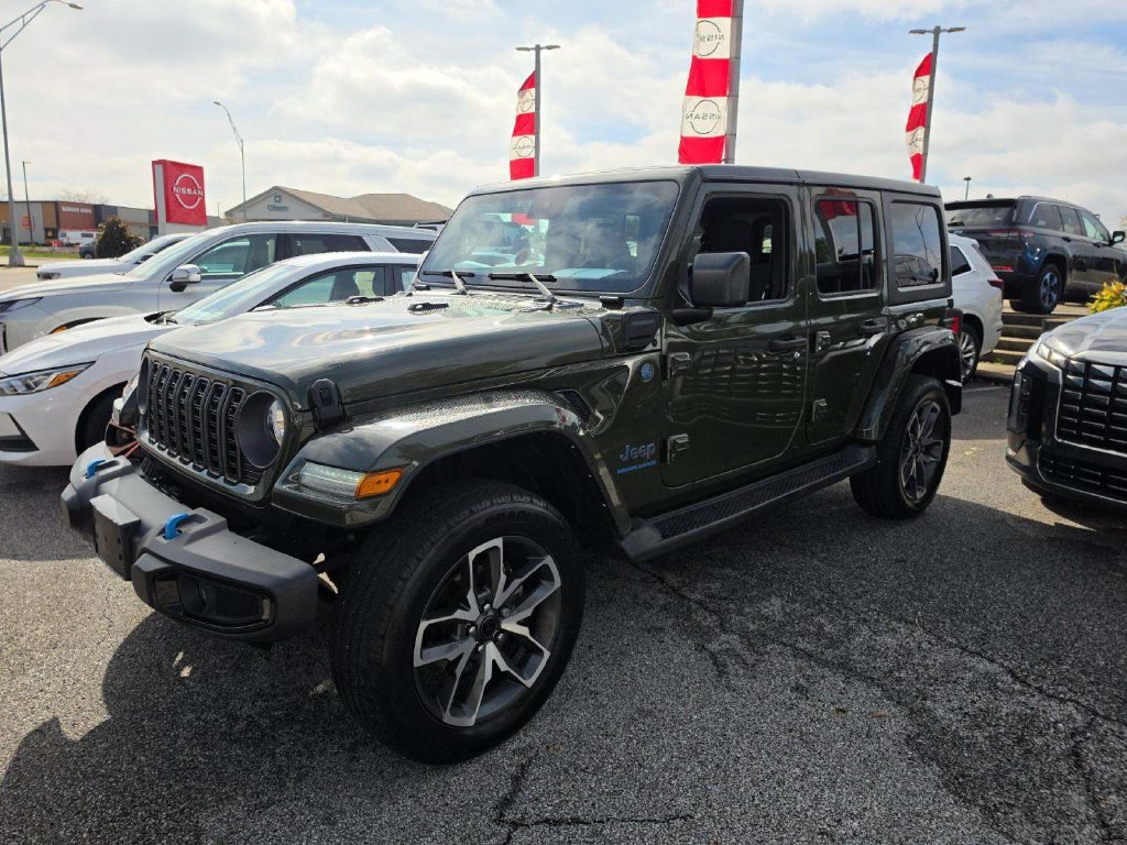 Used 2024 Jeep Wrangler Unlimited w/ Convenience Group