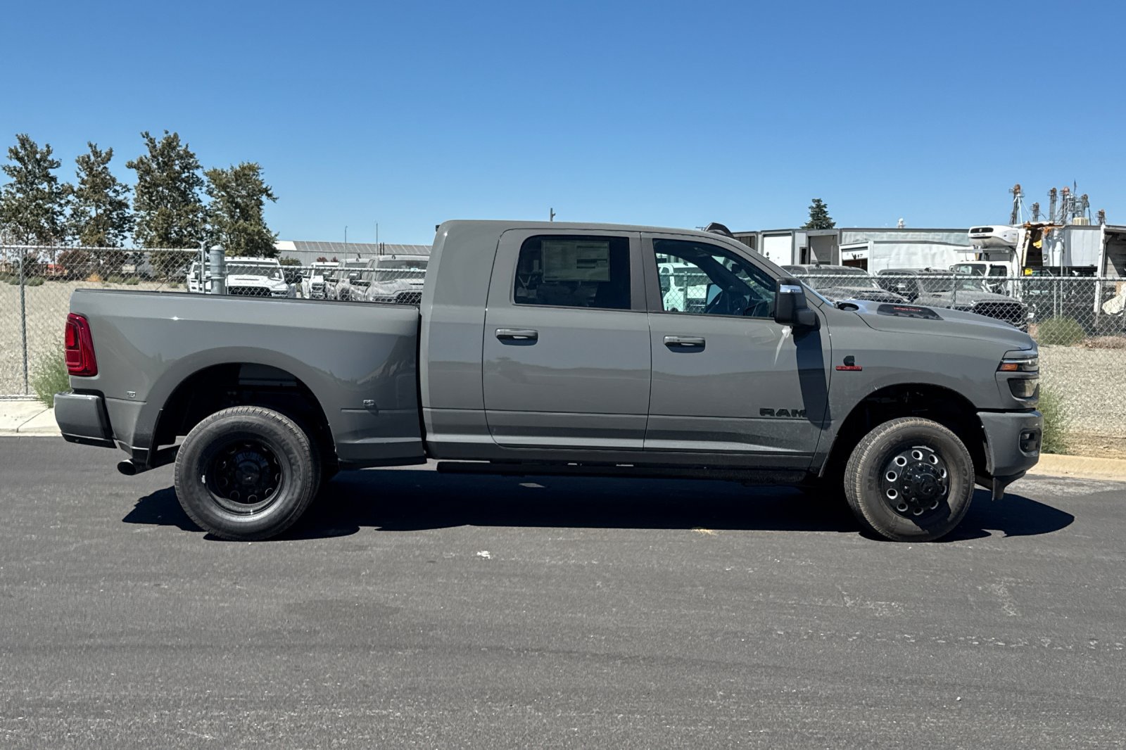 New 2026 RAM 3500 Laramie AWD/4WD image 2