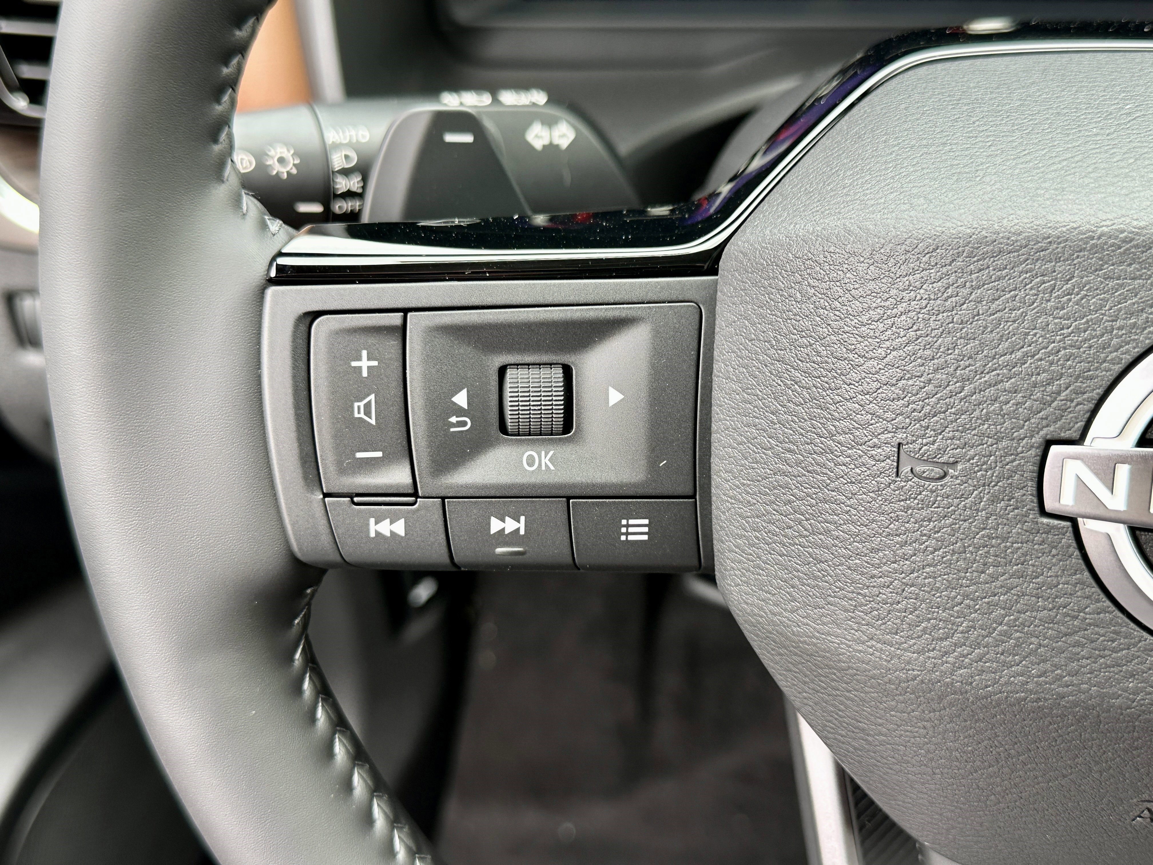 New 2026 Nissan Rogue Platinum image 37