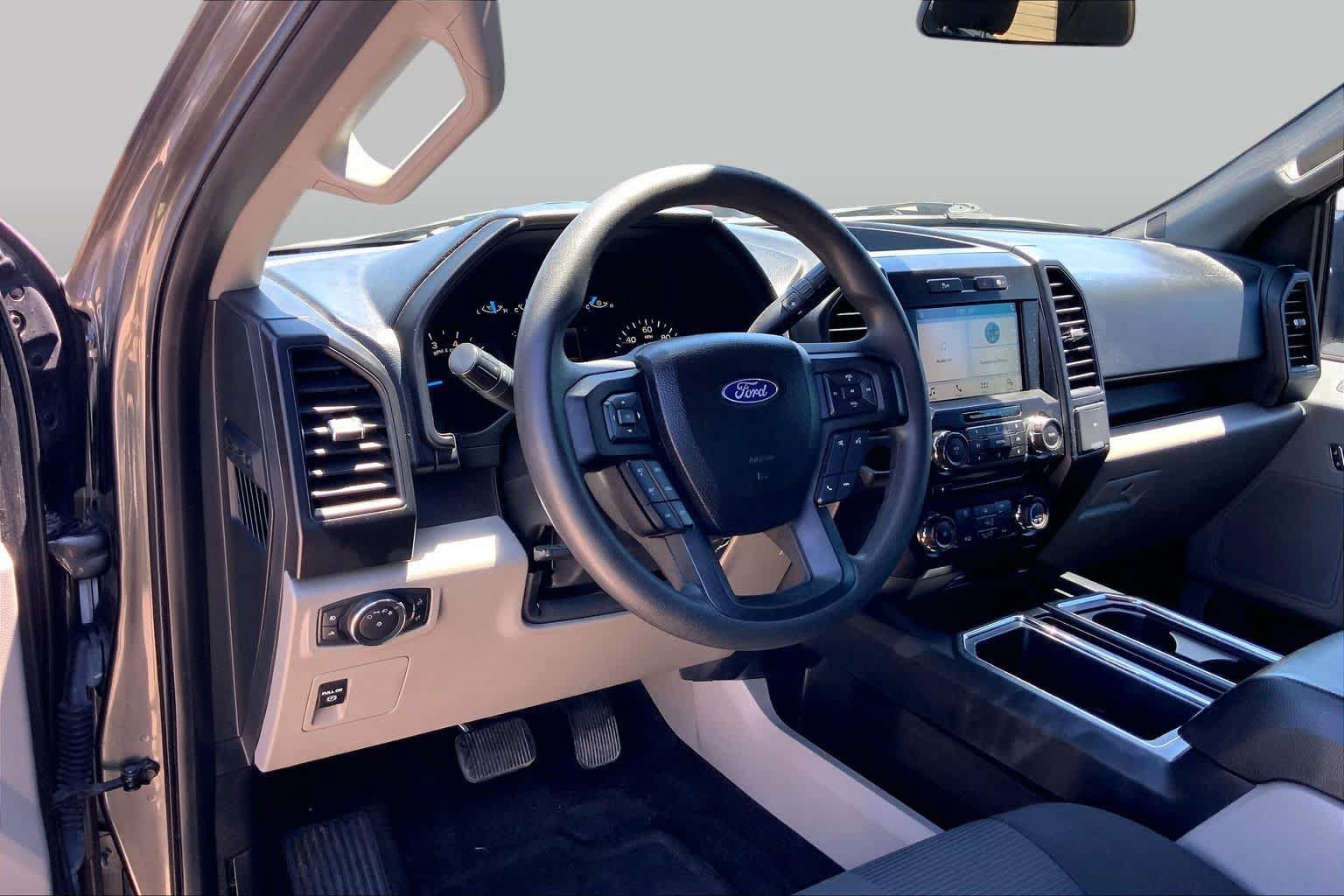 Used 2017 Ford F150 XL w/ Equipment Group 101A Mid RWD image 16
