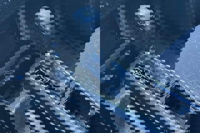 Used 2016 Toyota Tacoma TRD Off-Road w/ Premium & Technology Package image 23