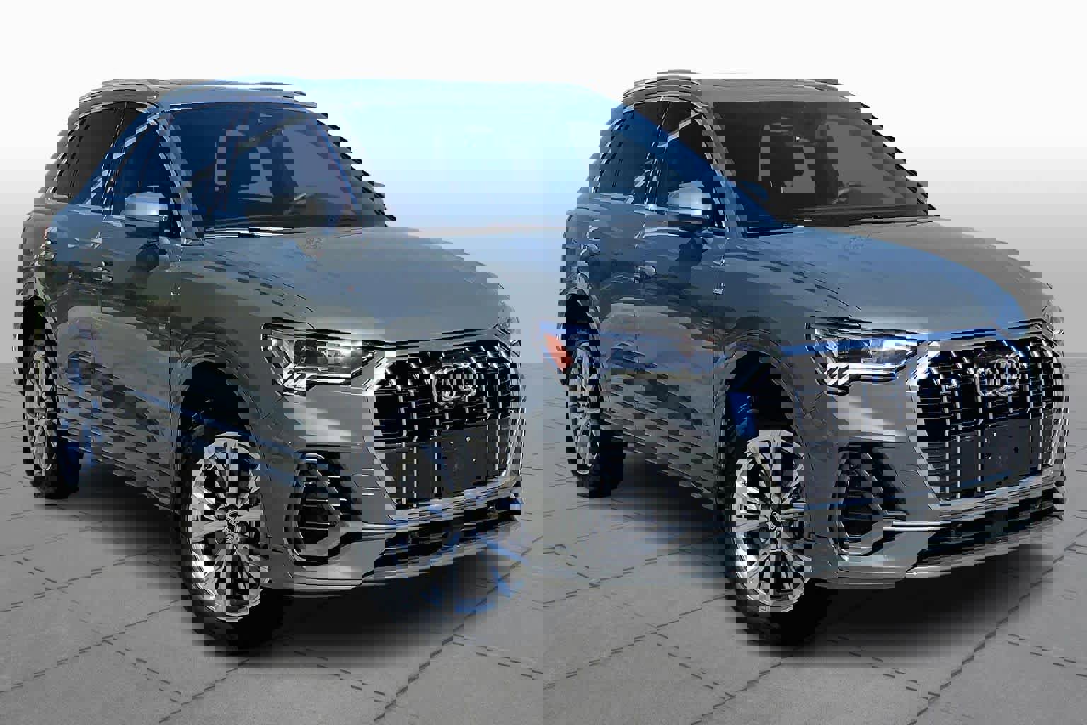 Used 2024 Audi Q3 2.0T Premium Plus image 2