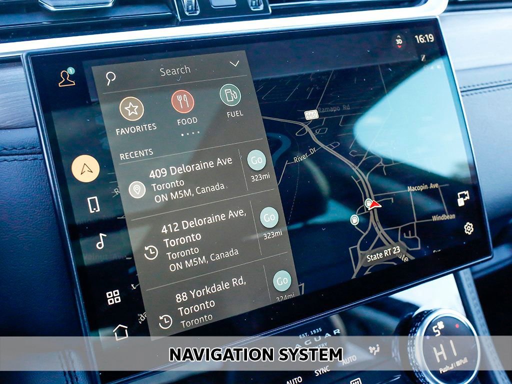 Used 2022 Jaguar F-PACE S AWD/4WD image 3