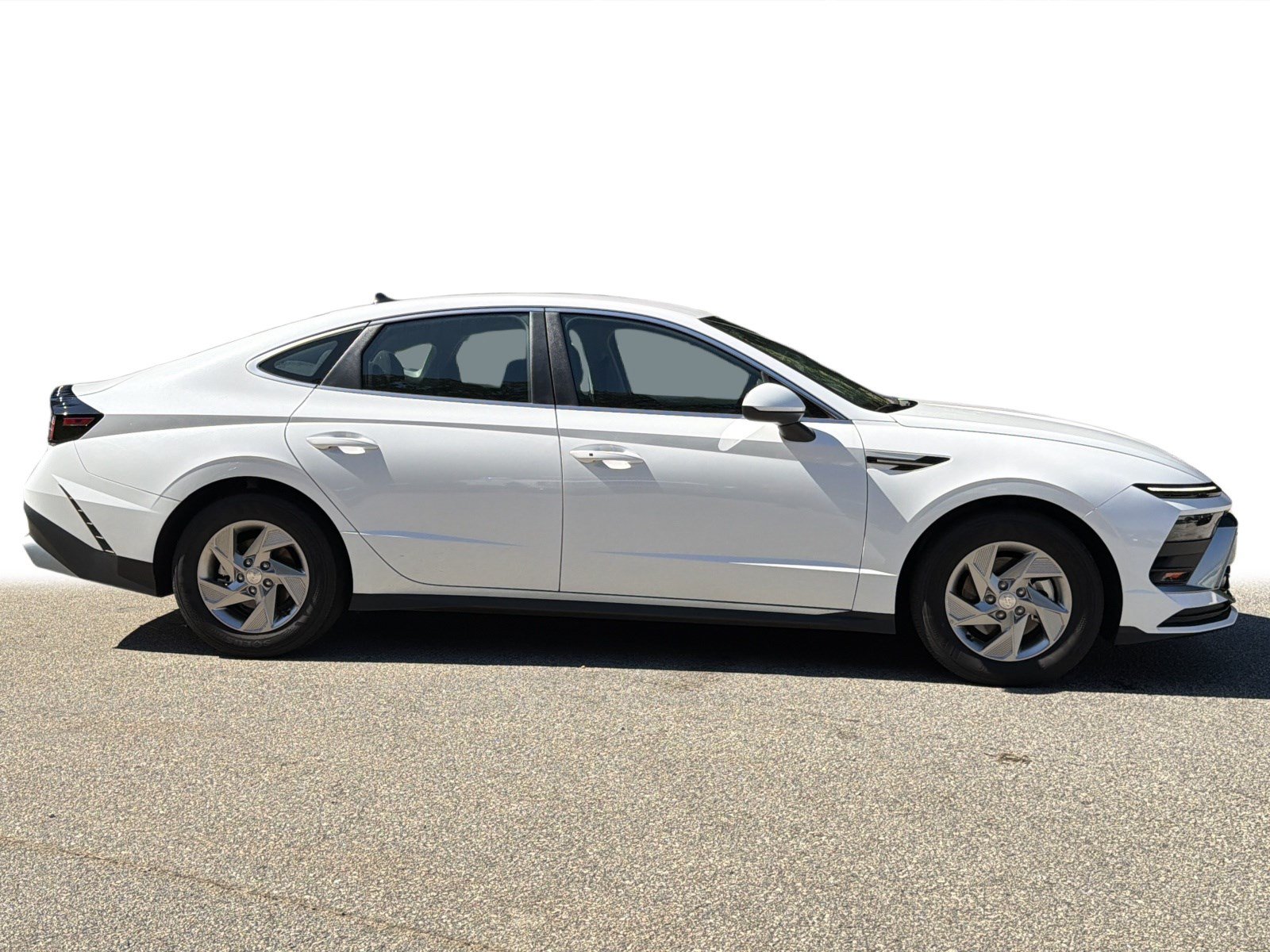 Used 2025 Hyundai Sonata SE FWD image 26
