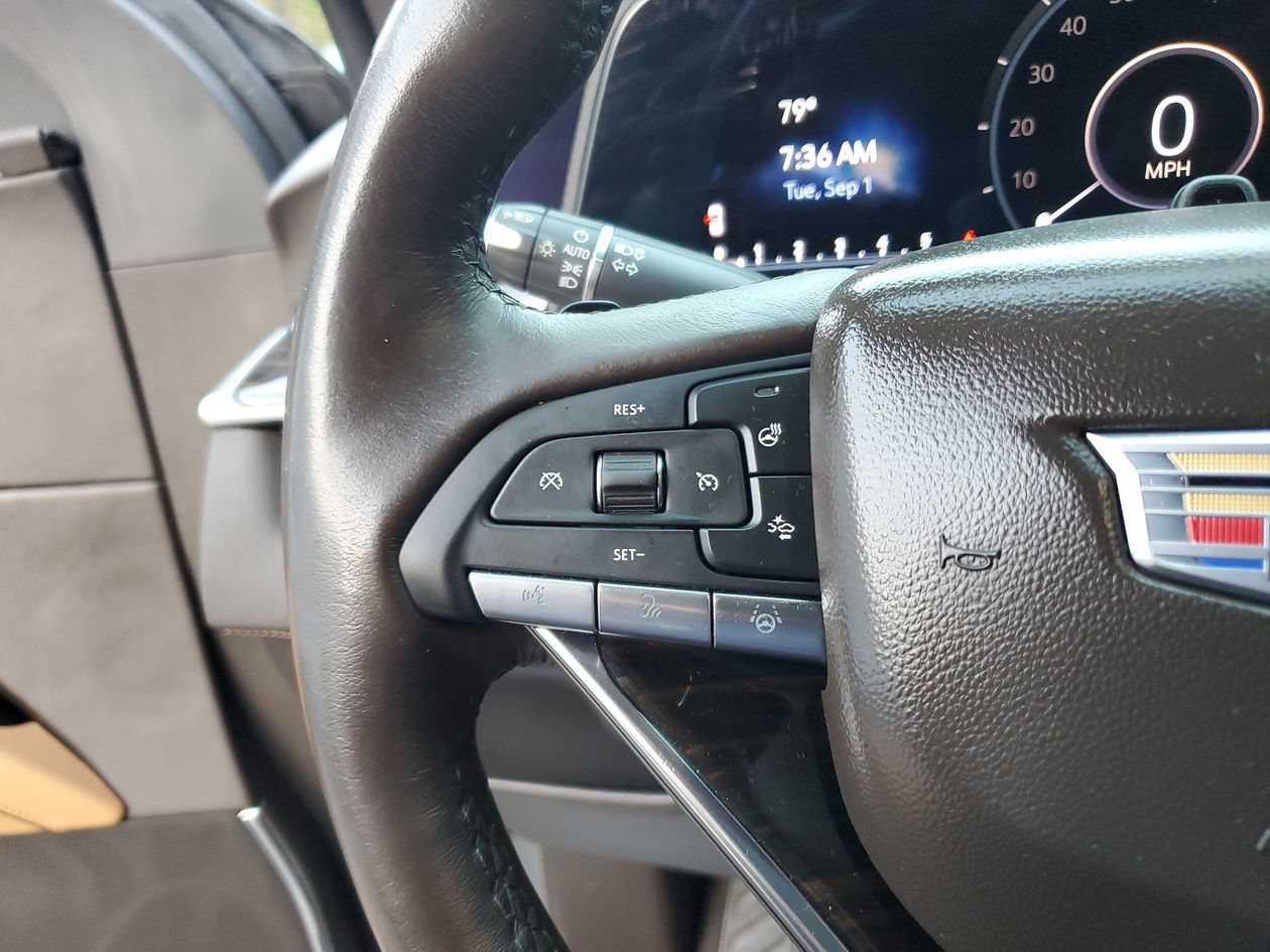 Used 2023 Cadillac Escalade ESV Premium Luxury AWD/4WD image 29