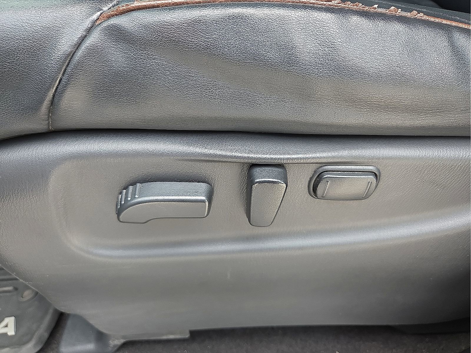 Used 2019 Nissan Armada SL w/ Premium Package AWD/4WD image 14