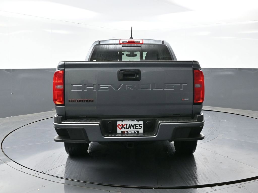 Used 2022 Chevrolet Colorado LT w/ Redline Special Edition image 12