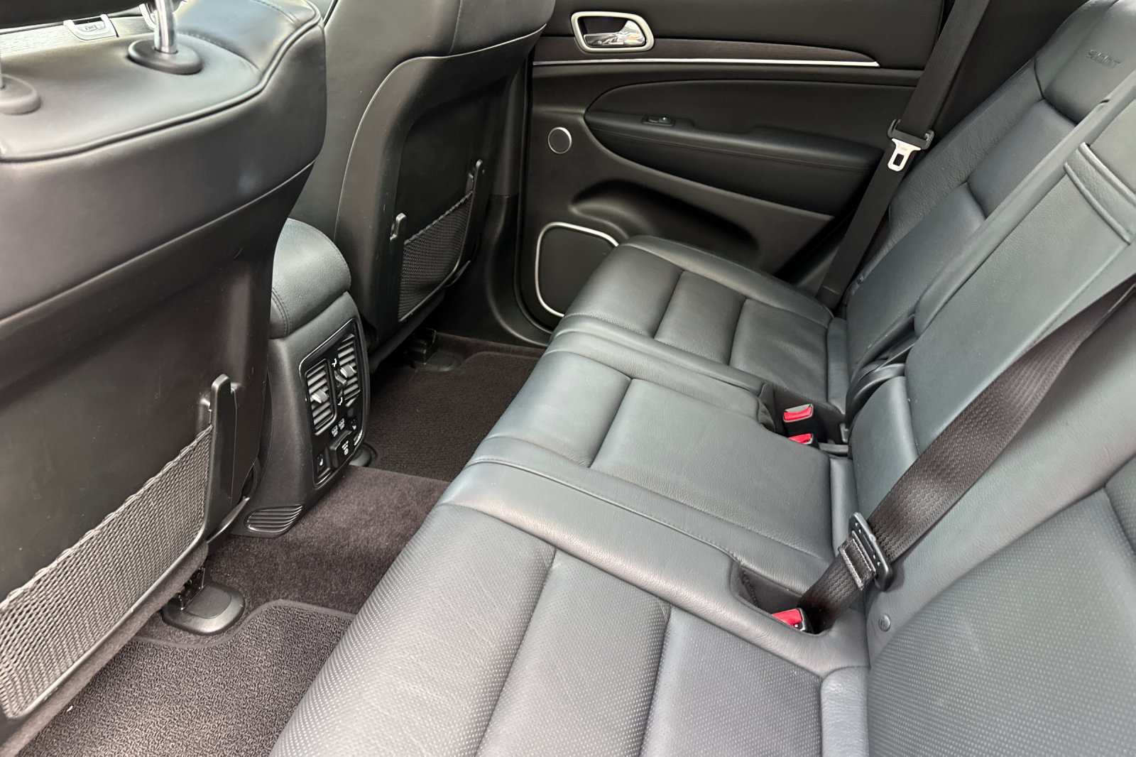 Used 2018 Jeep Grand Cherokee Summit w/ Platinum Series Group AWD/4WD image 12