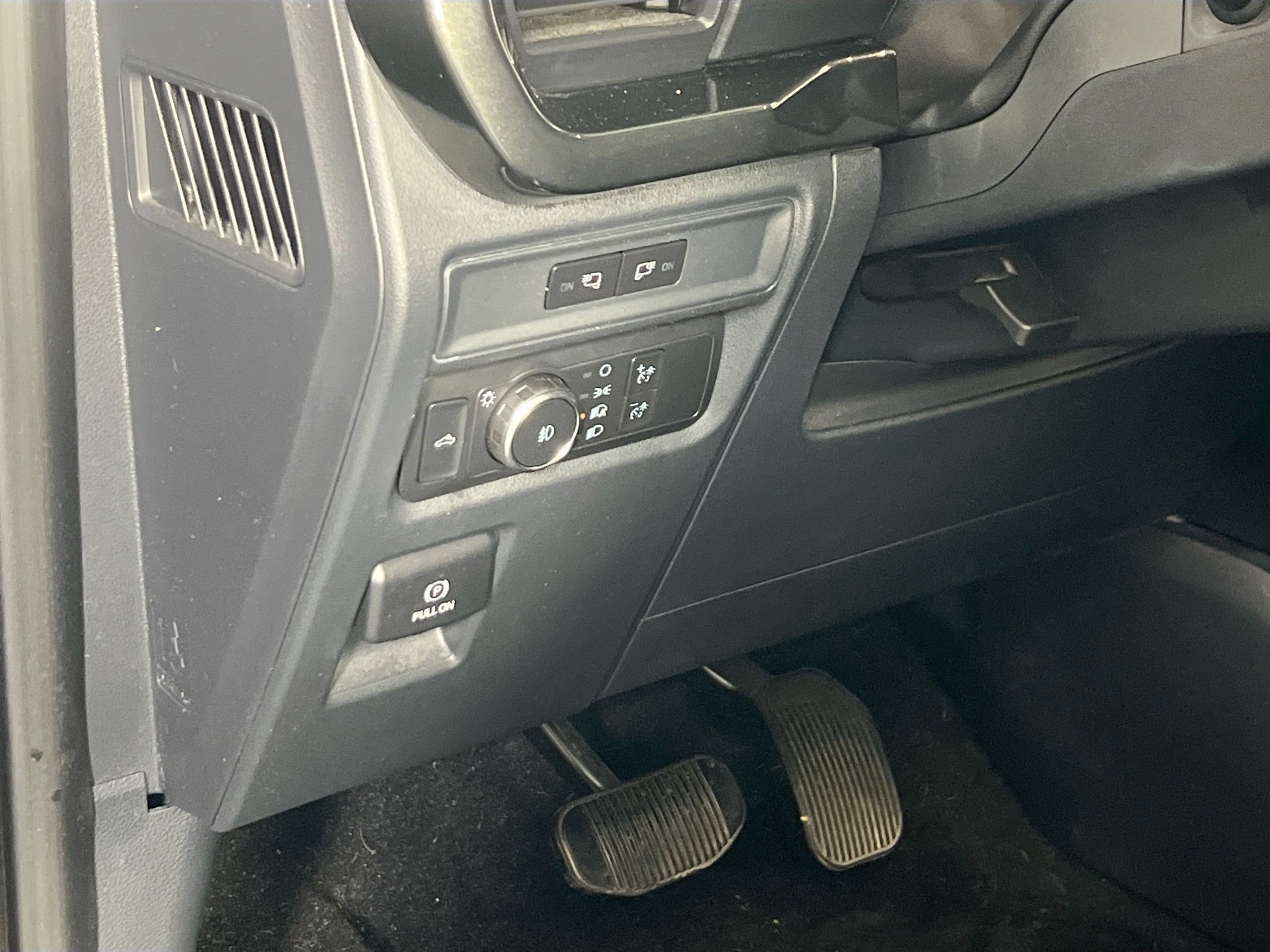 Used 2022 Ford F150 XL w/ STX Appearance Package AWD/4WD image 10