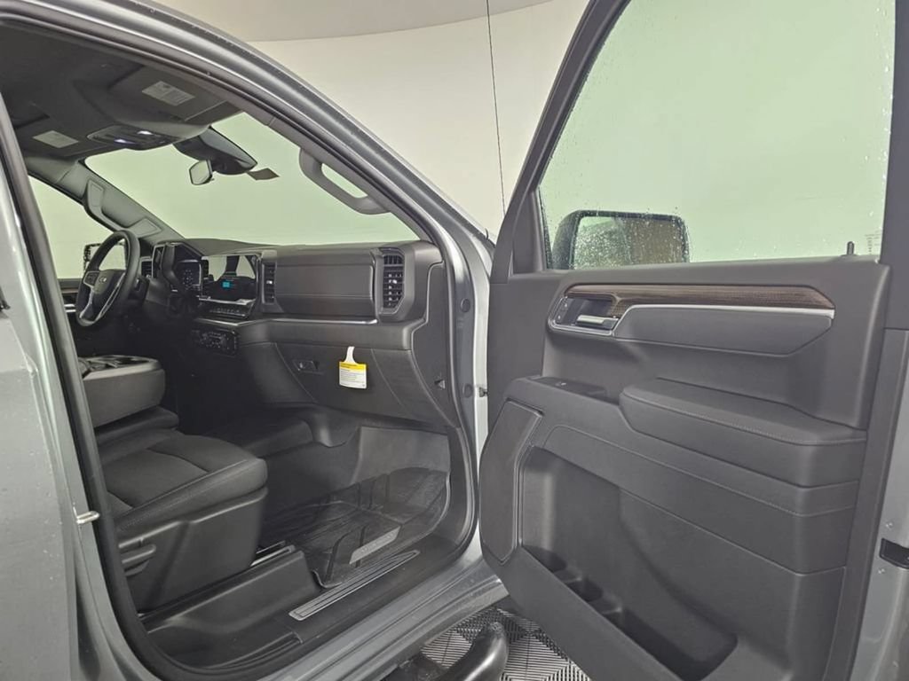 New 2025 Chevrolet Silverado 1500 RST w/ LPO, Liner Protection Package AWD/4WD image 14