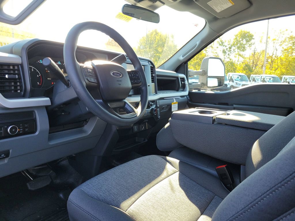 New 2026 Ford F450 XL w/ 360-Degree Camera Package image 22