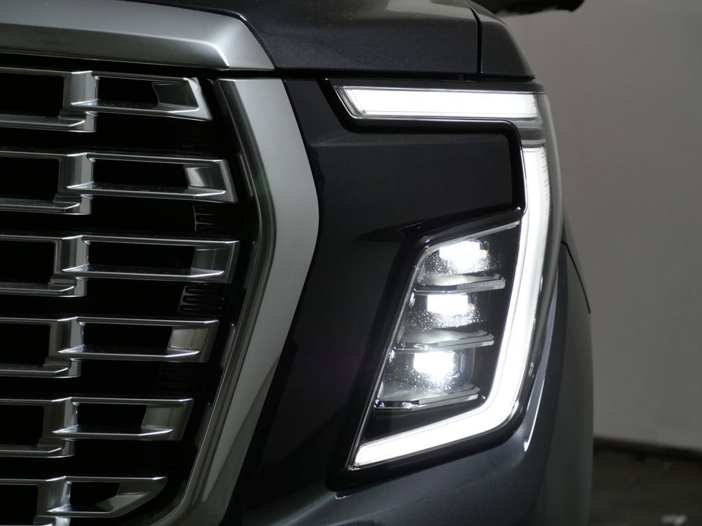 New 2026 GMC Yukon XL Denali w/ Denali Reserve Package AWD/4WD image 8