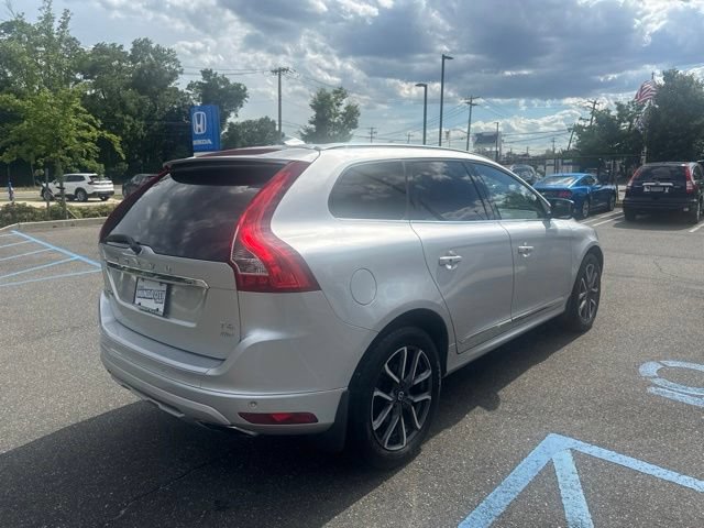 Used 2017 Volvo XC60 T6 Dynamic w/ Preferred Option Package AWD/4WD image 8