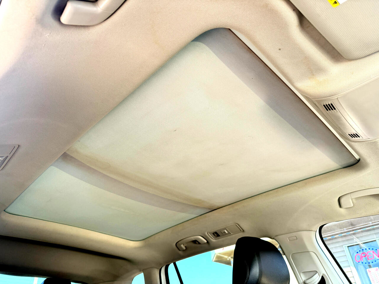 Used 2019 Volkswagen Tiguan SE w/ Panoramic Sunroof Package image 52