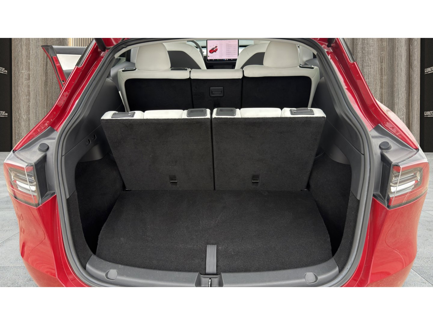 Used 2021 Tesla Model Y Long Range image 30