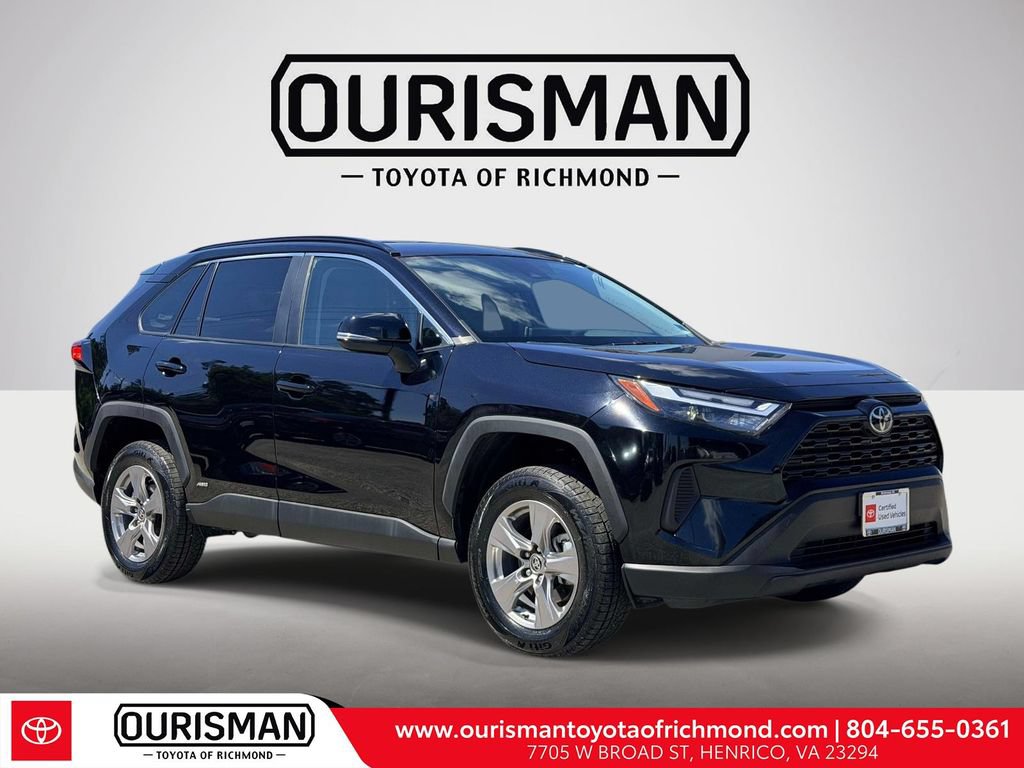 Certified 2025 Toyota RAV4 XLE AWD/4WD image 1