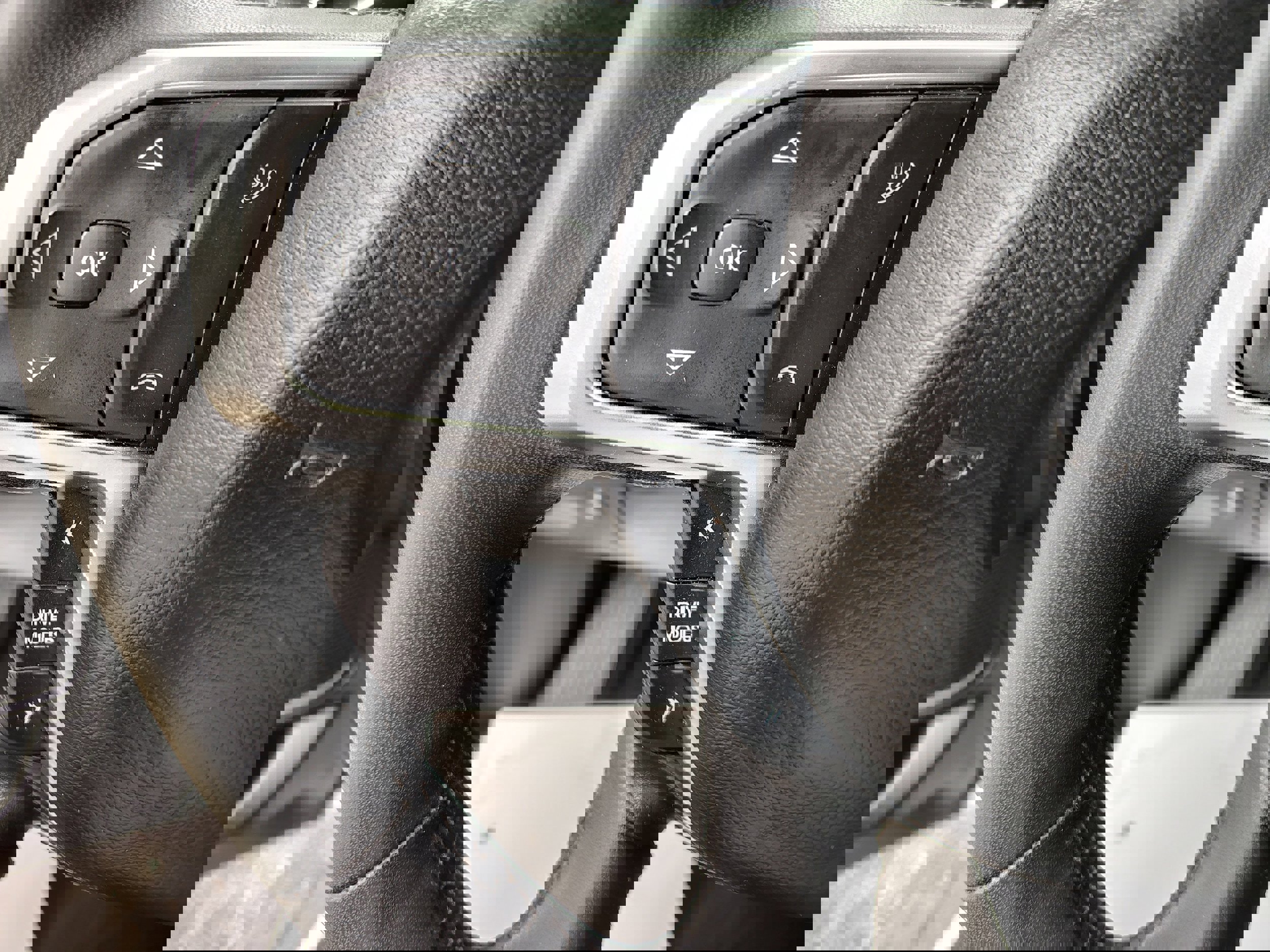 Certified 2025 RAM 1500 Big Horn image 26