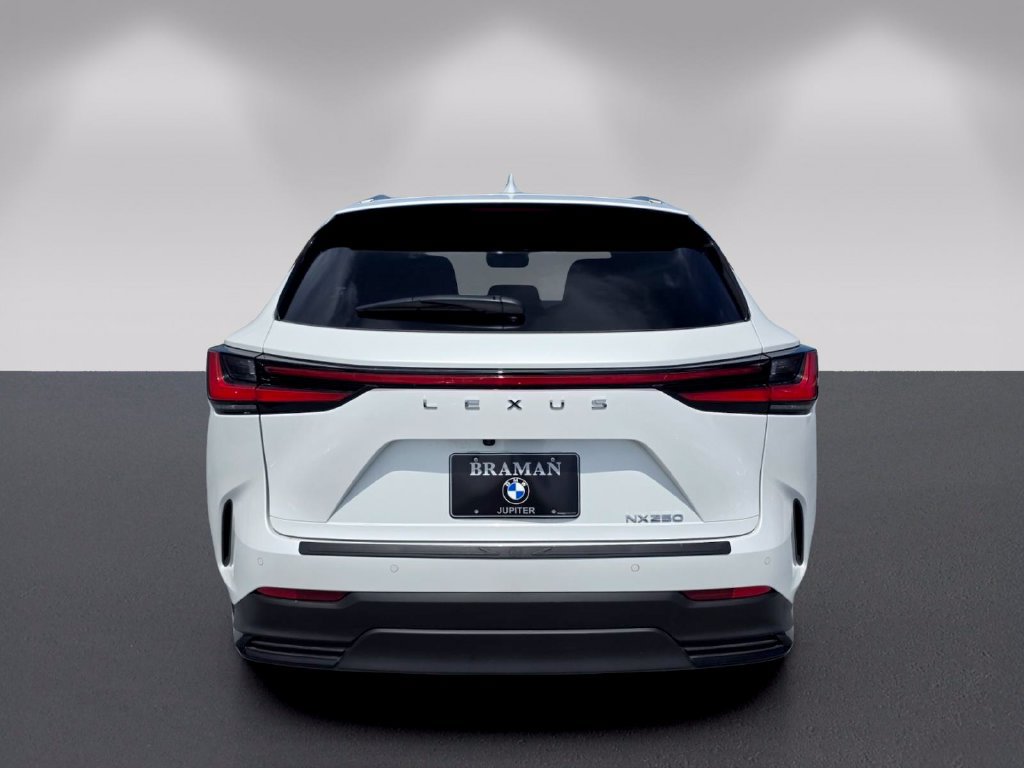Used 2025 Lexus NX 250 FWD w/ Accessory Package (Z2) image 5