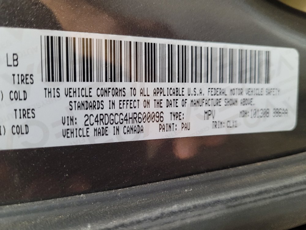 Used 2017 Dodge Grand Caravan SXT FWD image 33