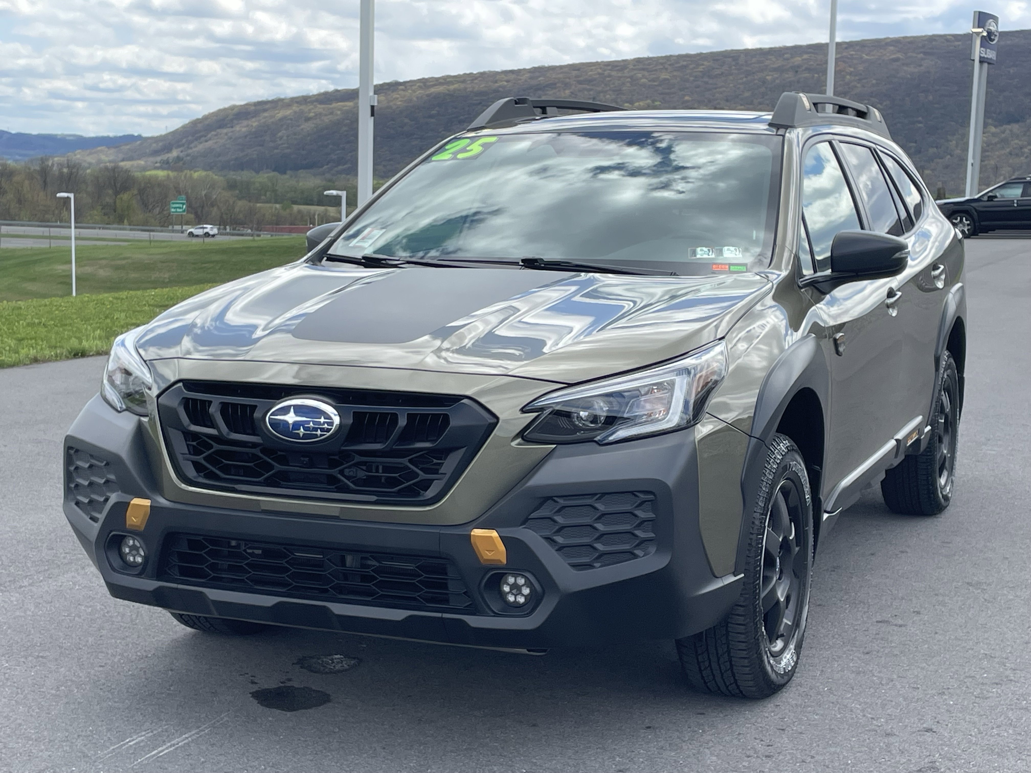 Certified 2025 Subaru Outback Wilderness AWD/4WD image 8