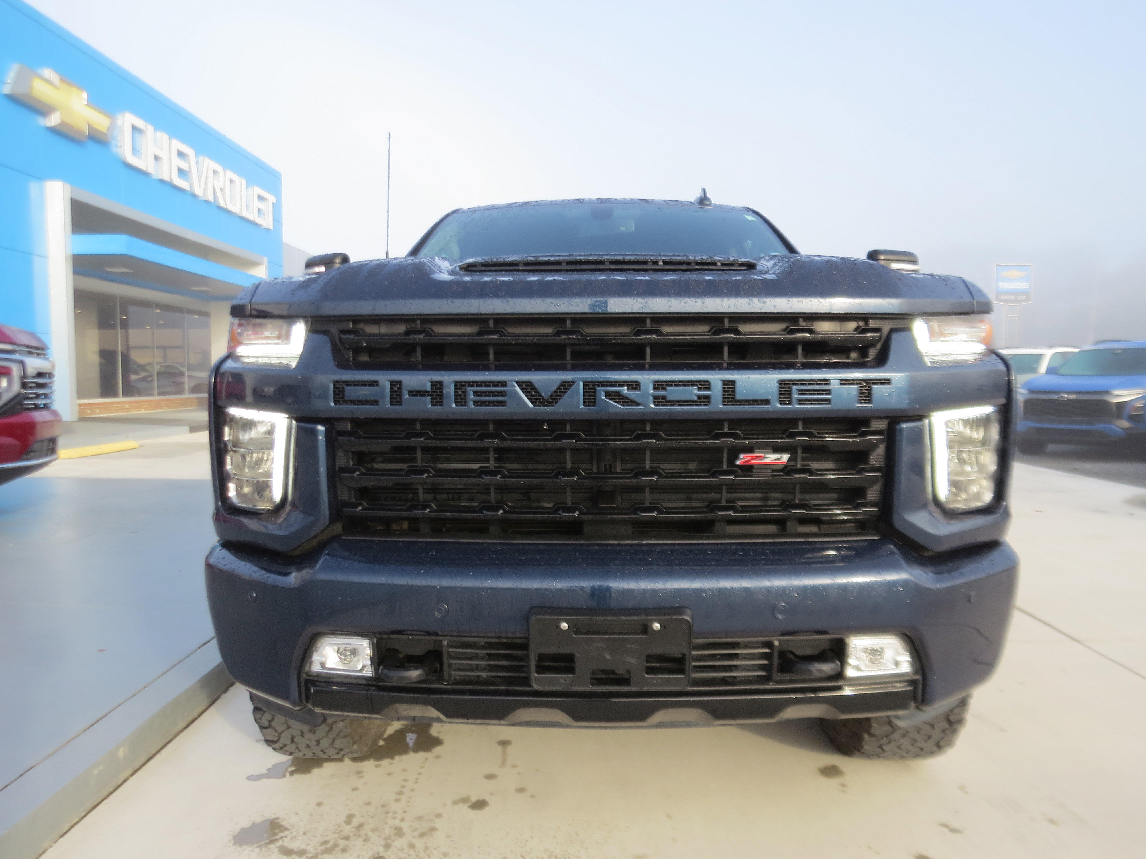 Used 2023 Chevrolet Silverado 2500 LTZ w/ LTZ Plus Package image 9