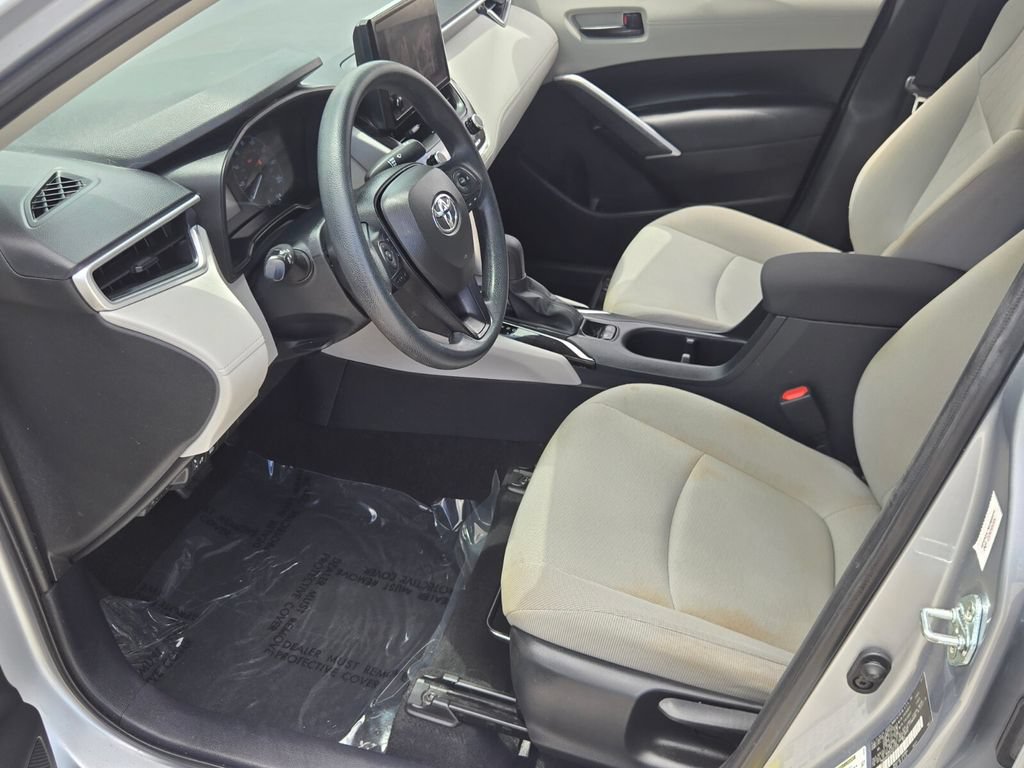 Used 2023 Toyota Corolla Cross L FWD image 10