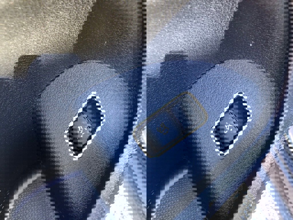 Certified 2024 Mercedes-Benz GLS 450 4MATIC image 15