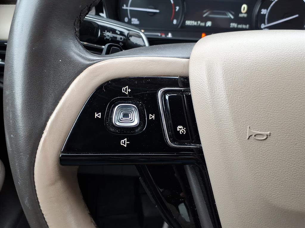 Used 2020 Lincoln Corsair Reserve image 23