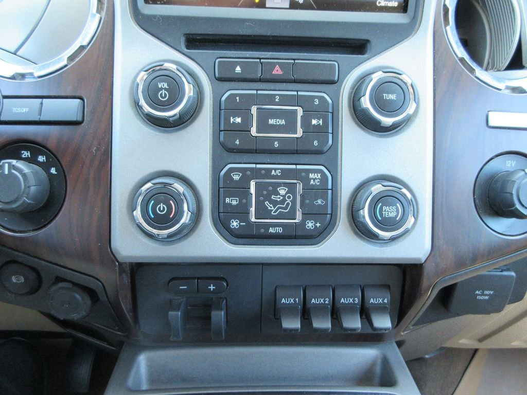Used 2016 Ford F350 Lariat w/ Lariat Ultimate Package AWD/4WD image 35
