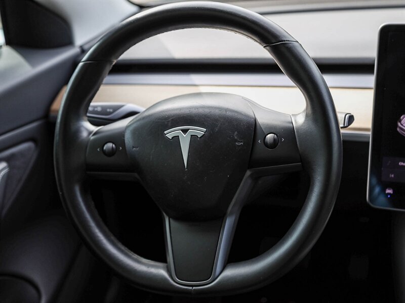 Used 2018 Tesla Model 3 Long Range RWD image 21
