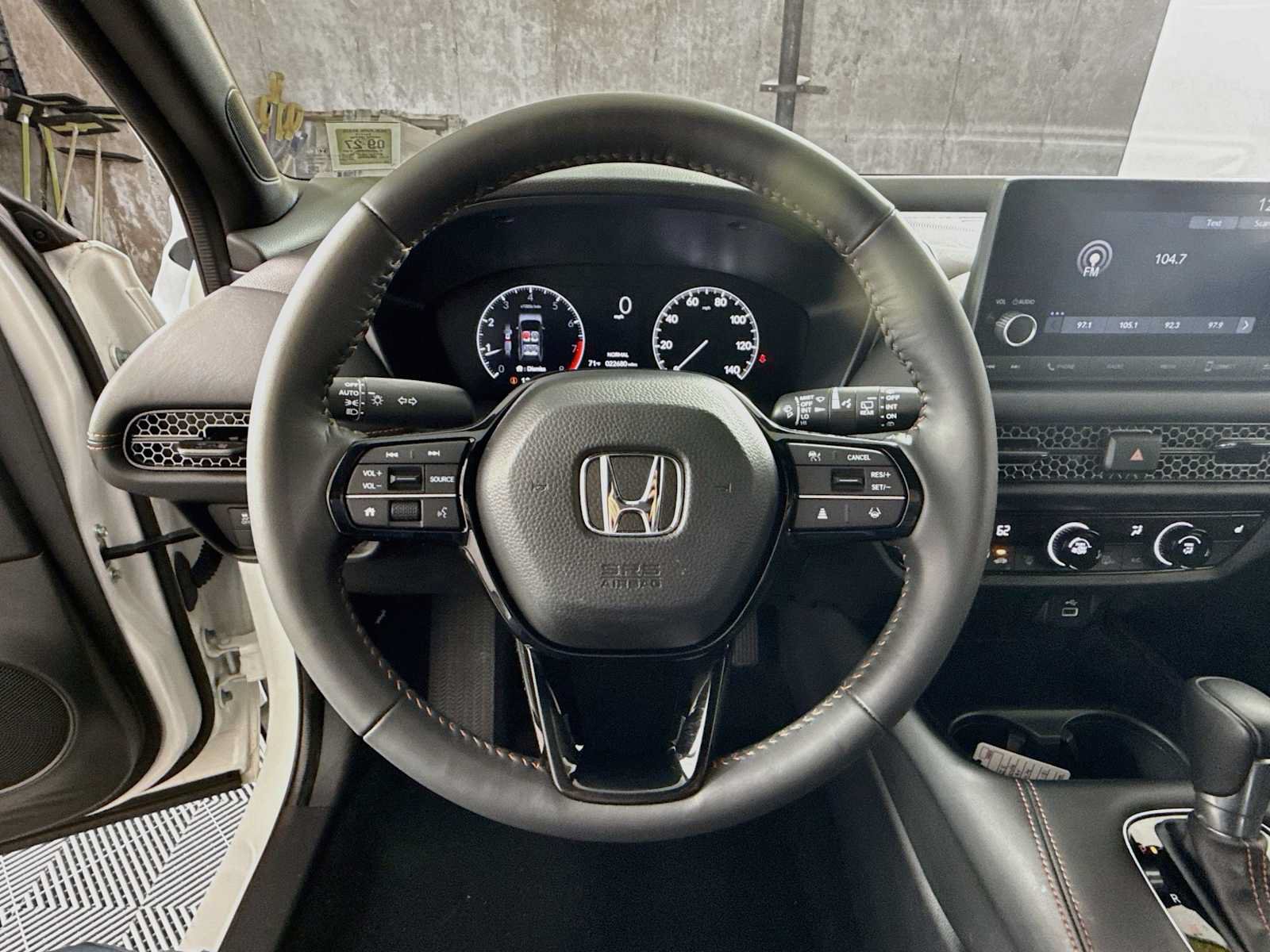 Used 2025 Honda HR-V Sport image 11
