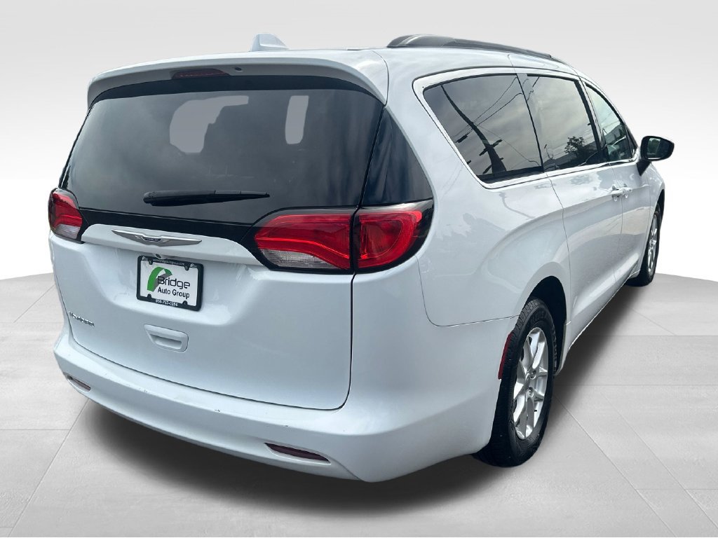 Used 2020 Chrysler Voyager Lxi FWD image 7