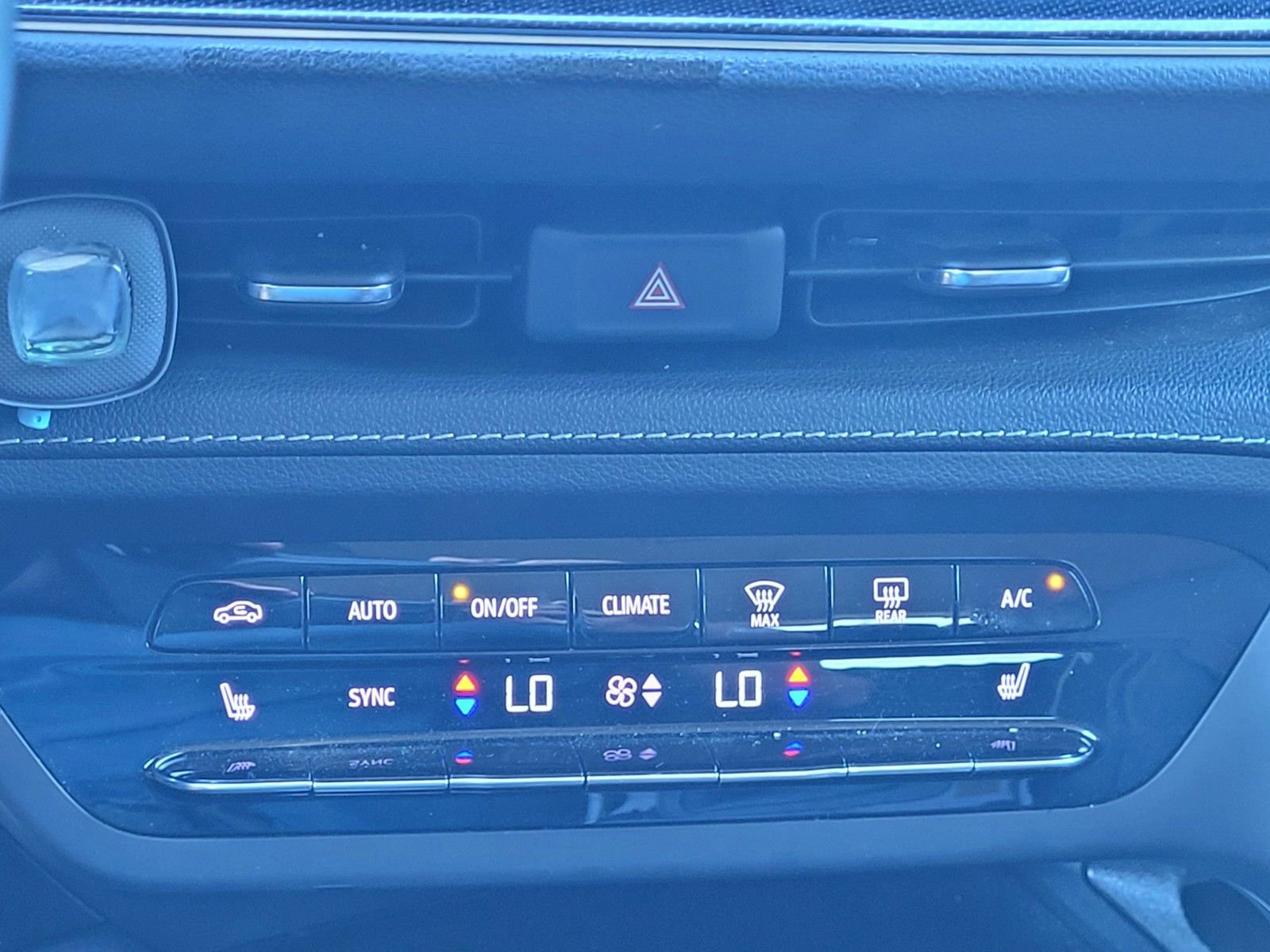 Used 2021 Buick Envision Essence w/ Sport Touring Package image 24