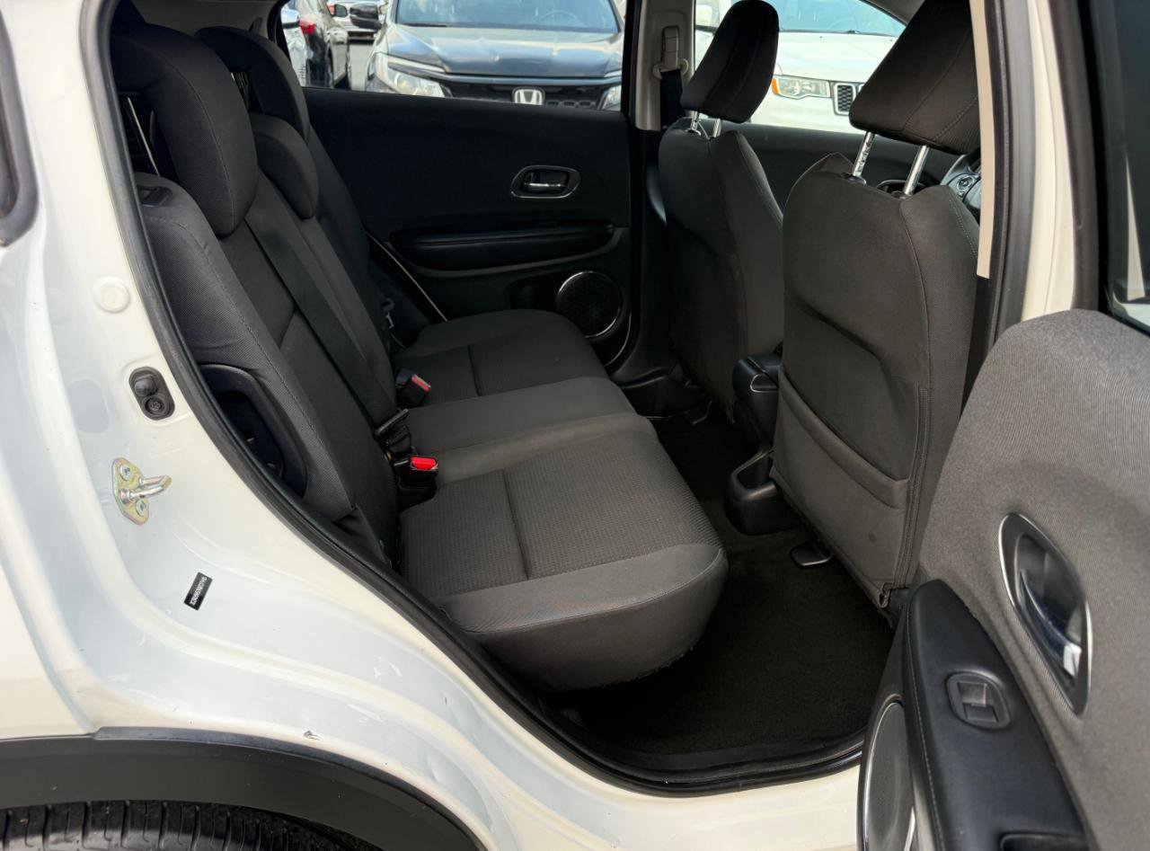 Used 2019 Honda HR-V EX image 11