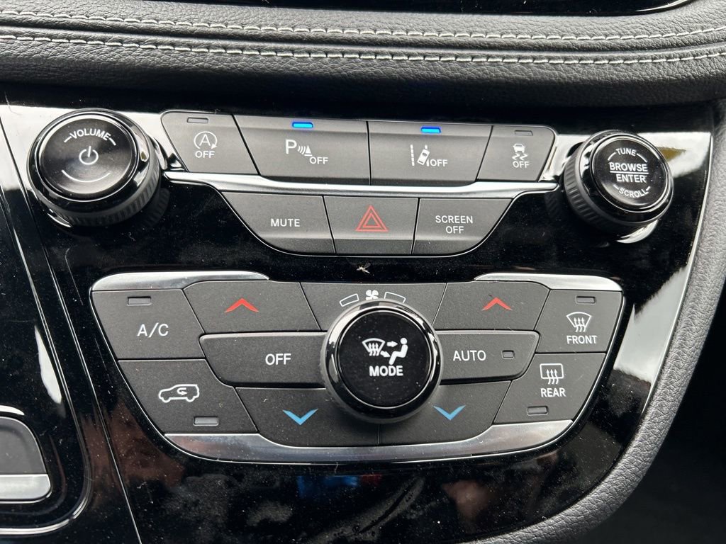 New 2026 Chrysler Pacifica Select image 27