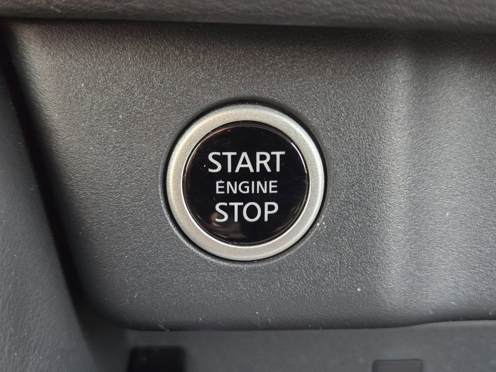 Used 2023 Nissan Rogue Platinum w/ Platinum Premium Package image 25