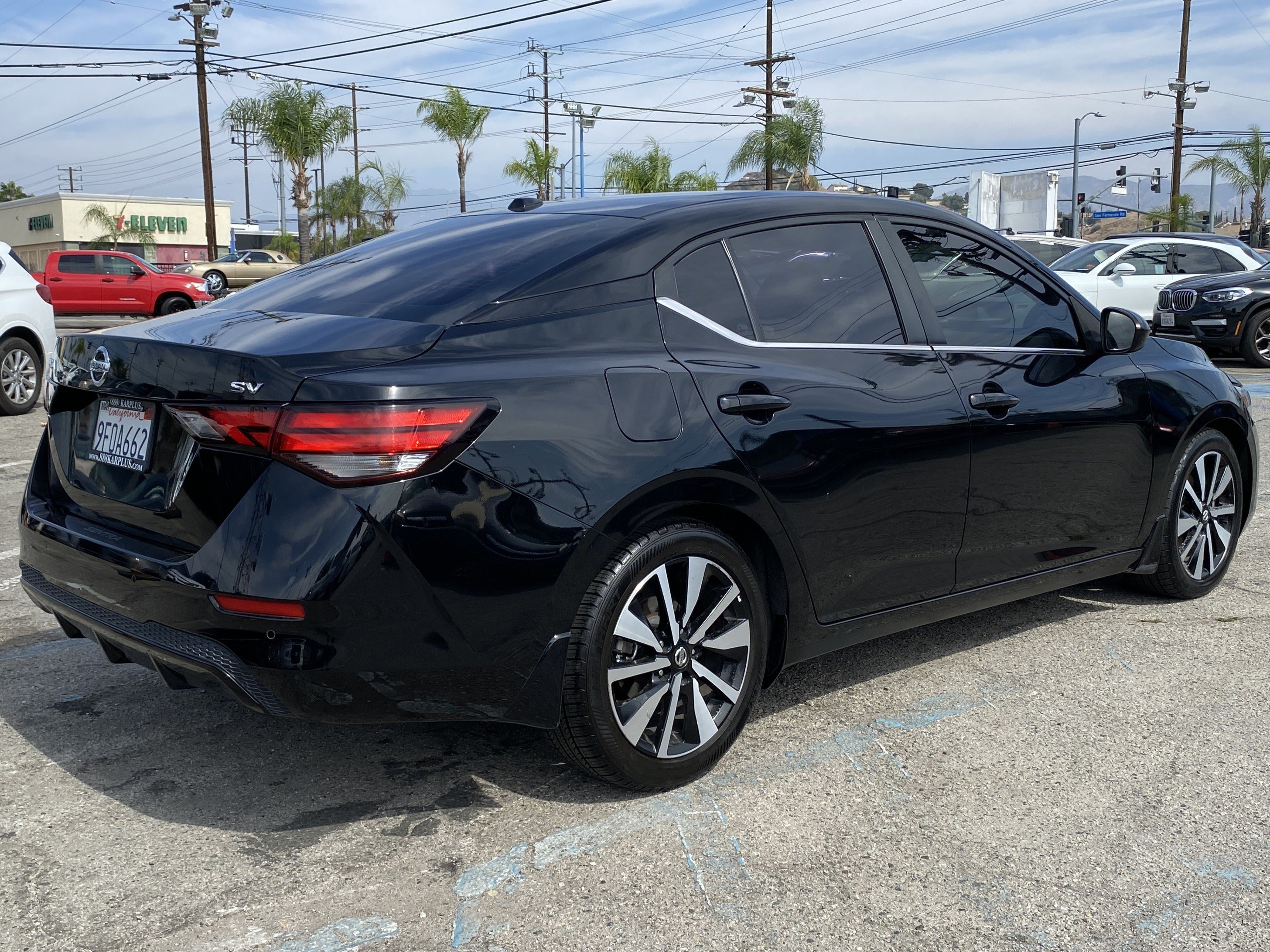 Used 2023 Nissan Sentra SV w/ SV Premium Package FWD image 7