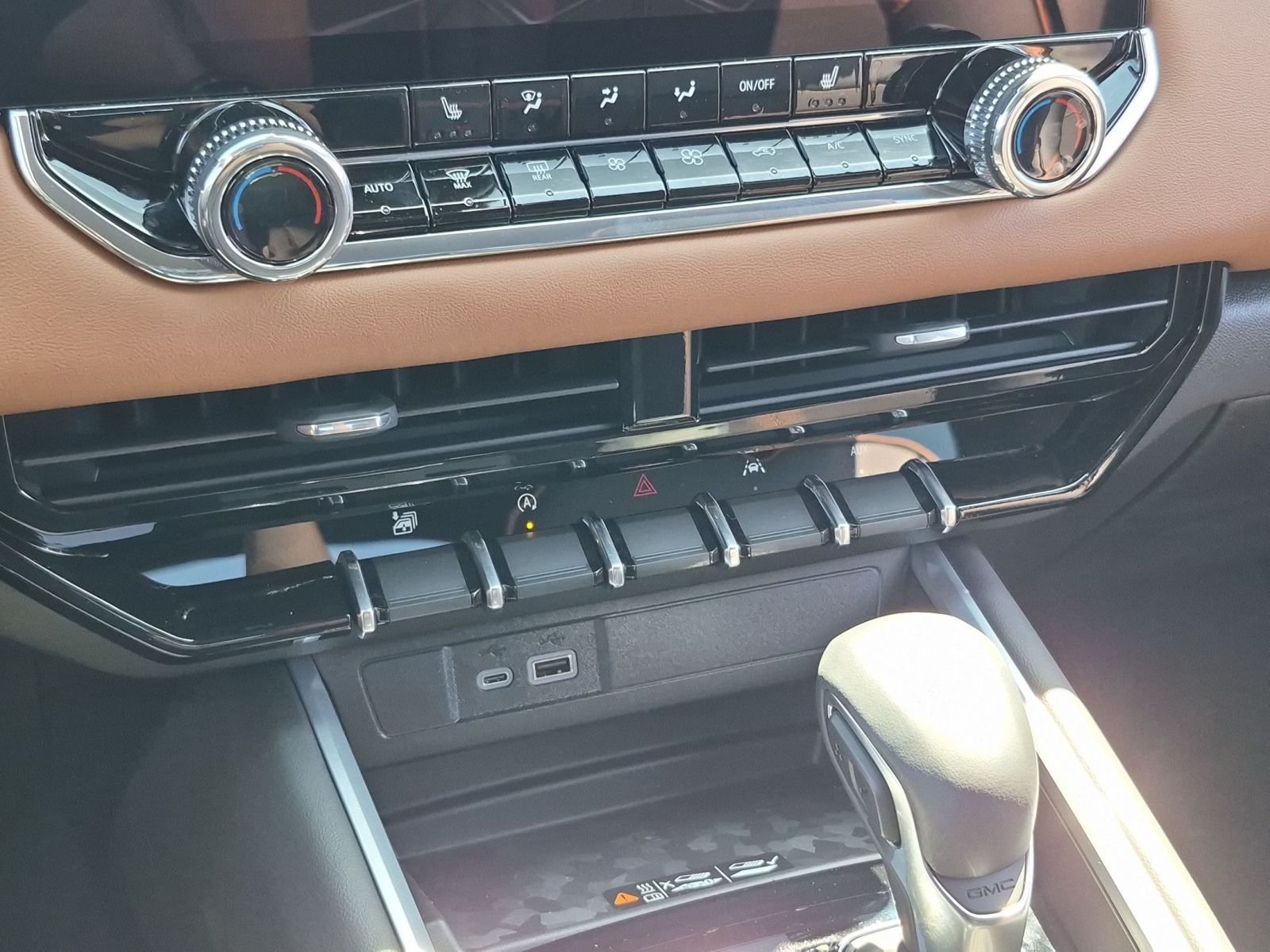 New 2026 GMC Canyon AT4 AWD/4WD image 12