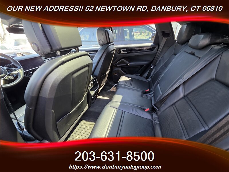 Used 2020 Porsche Cayenne E-Hybrid AWD/4WD image 5