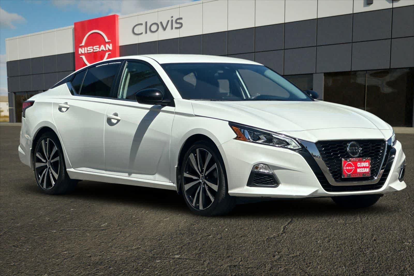Certified 2022 Nissan Altima 2.5 SR FWD image 10
