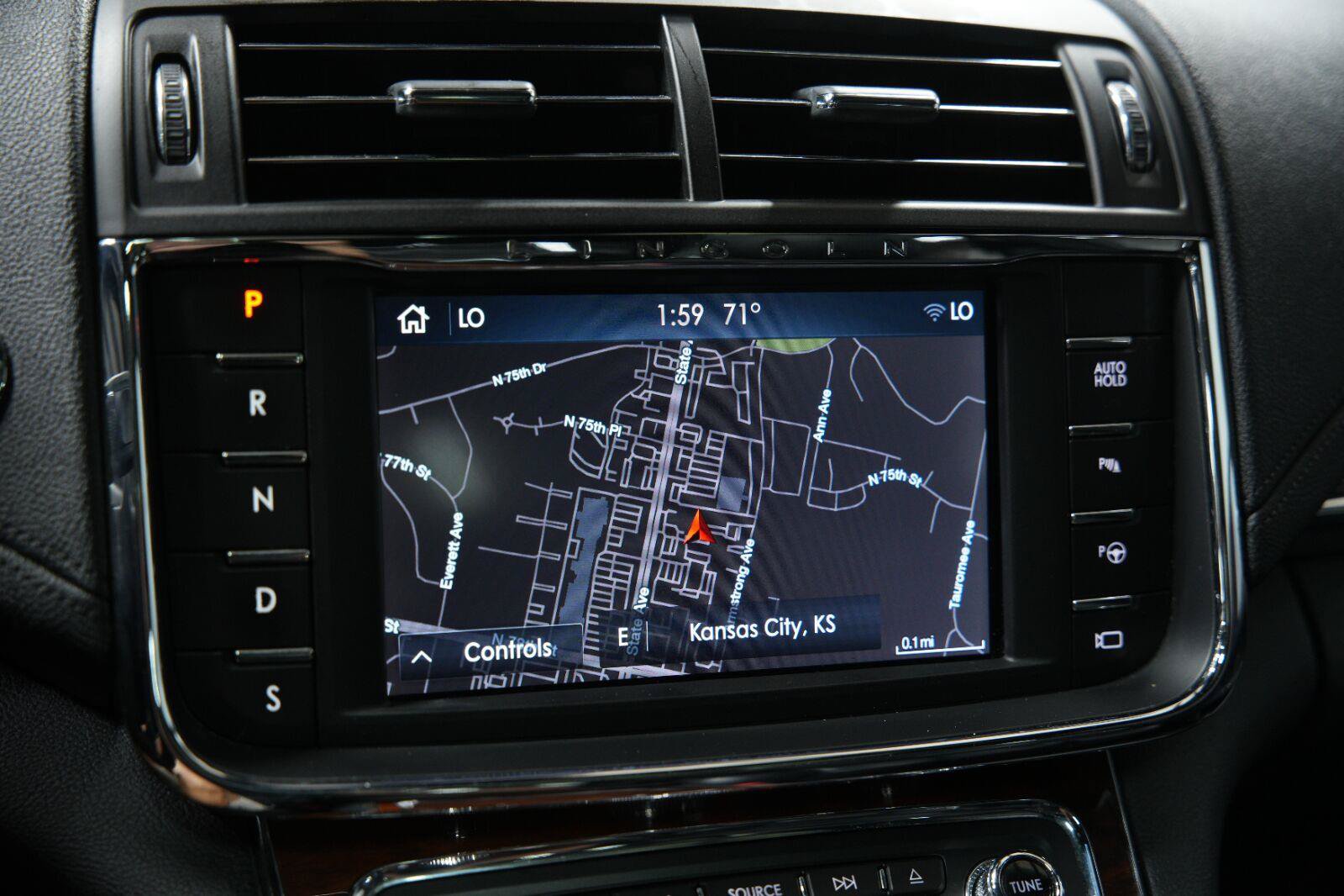 Used 2019 Lincoln Continental Reserve AWD/4WD image 47