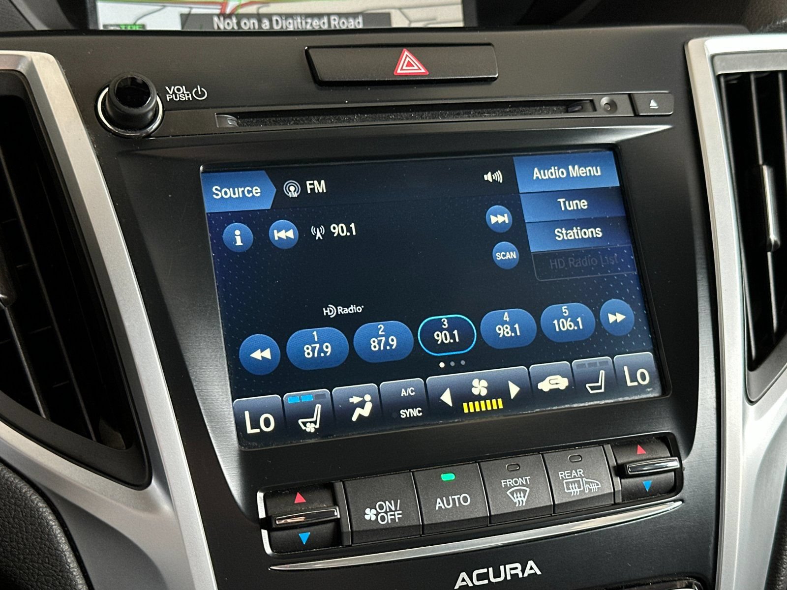 Used 2018 Acura TLX V6 w/ Technology & A-SPEC Pkg FWD image 16