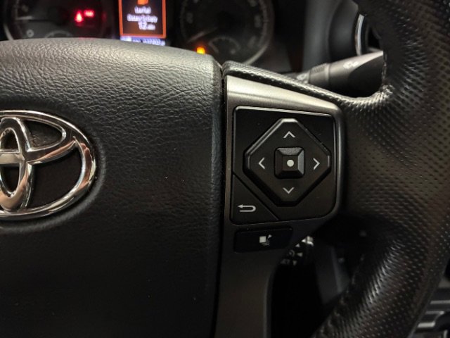 Used 2017 Toyota Tacoma TRD Sport w/ Tow Package image 14