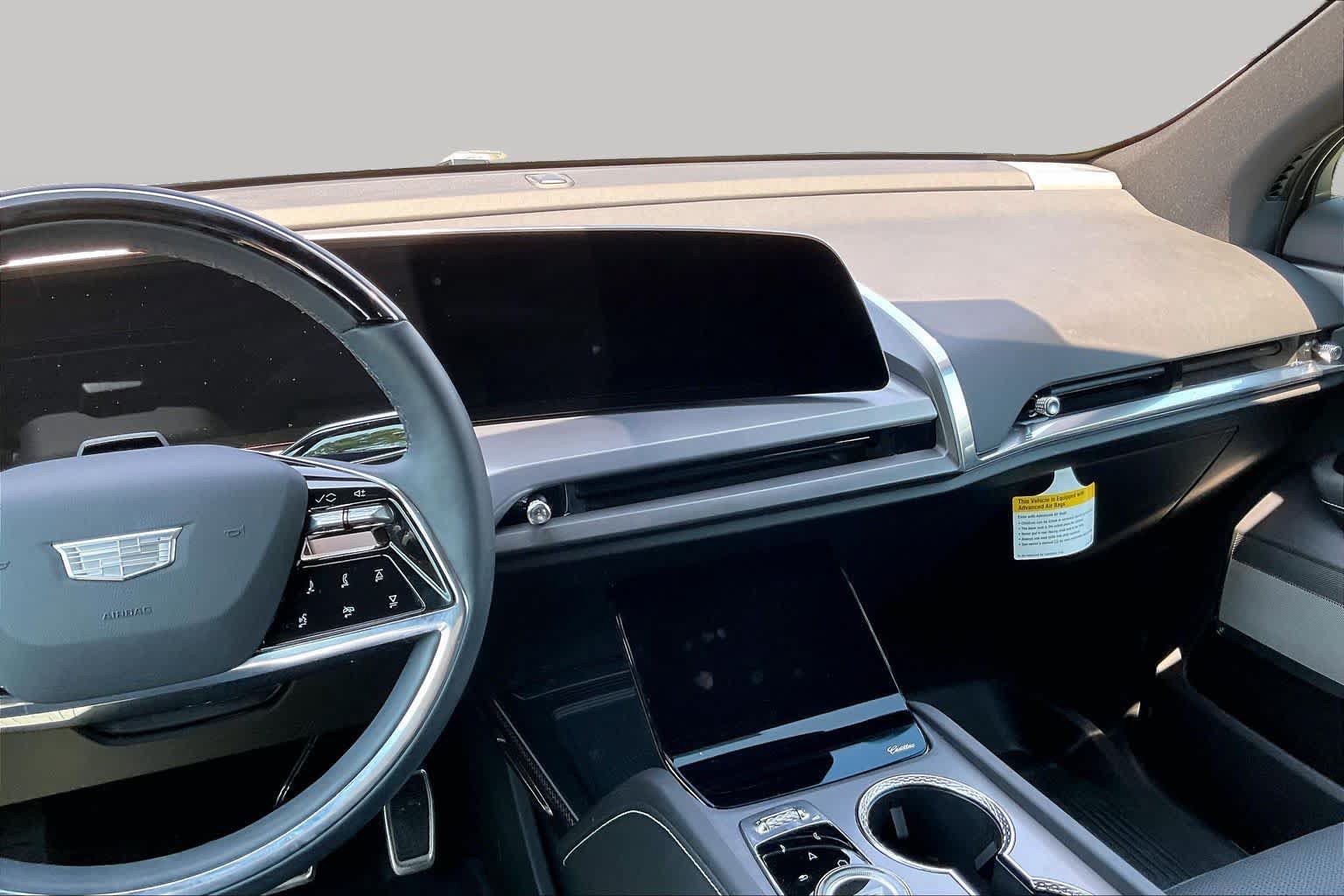 Used 2026 Cadillac Vistiq Sport w/ LPO, Floor Liner Package AWD/4WD image 6