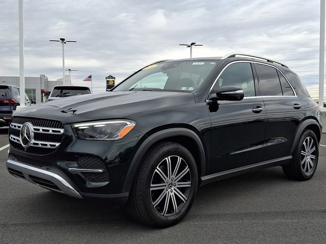 Used 2024 Mercedes-Benz GLE 350 4MATIC w/ Driver Assistance Package image 3
