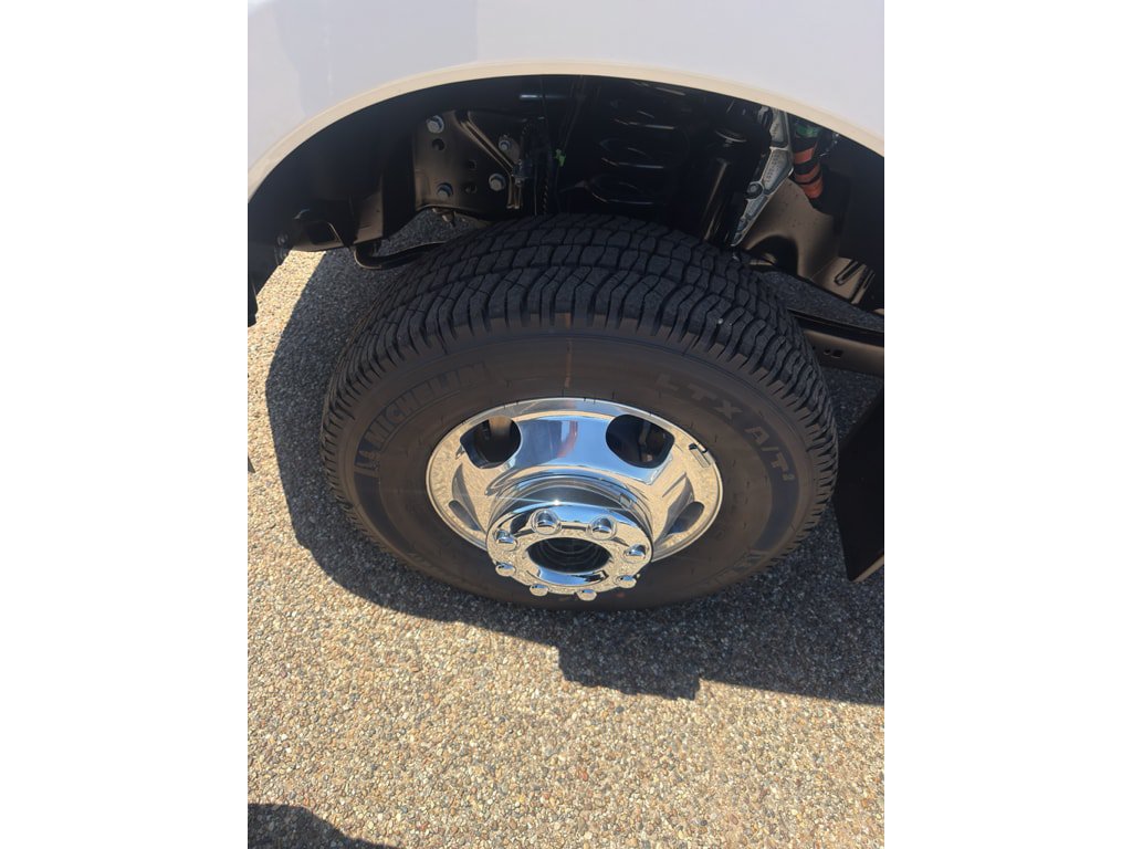 New 2026 Ford F350 King Ranch AWD/4WD image 9