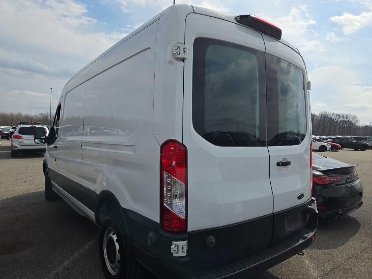 Used 2019 Ford Transit 250 148 Medium Roof RWD image 6