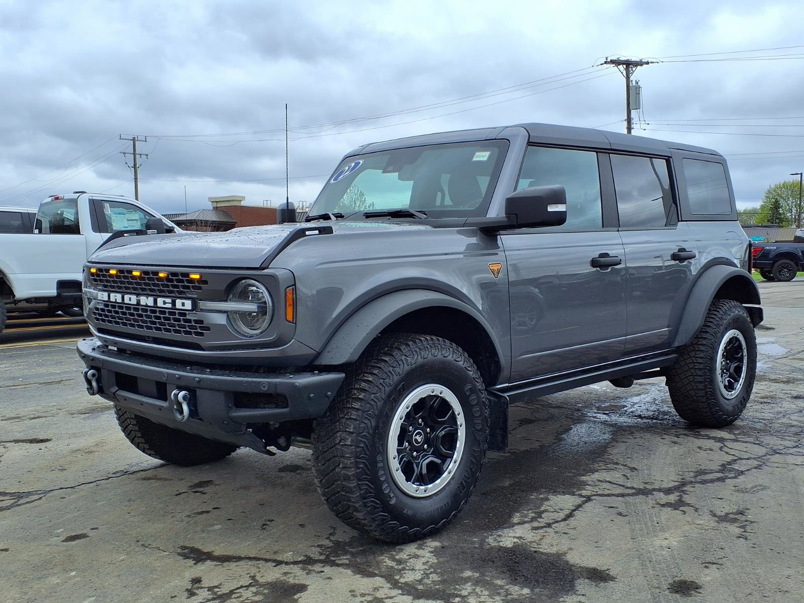 Used 2022 Ford Bronco Badlands AWD/4WD image 1