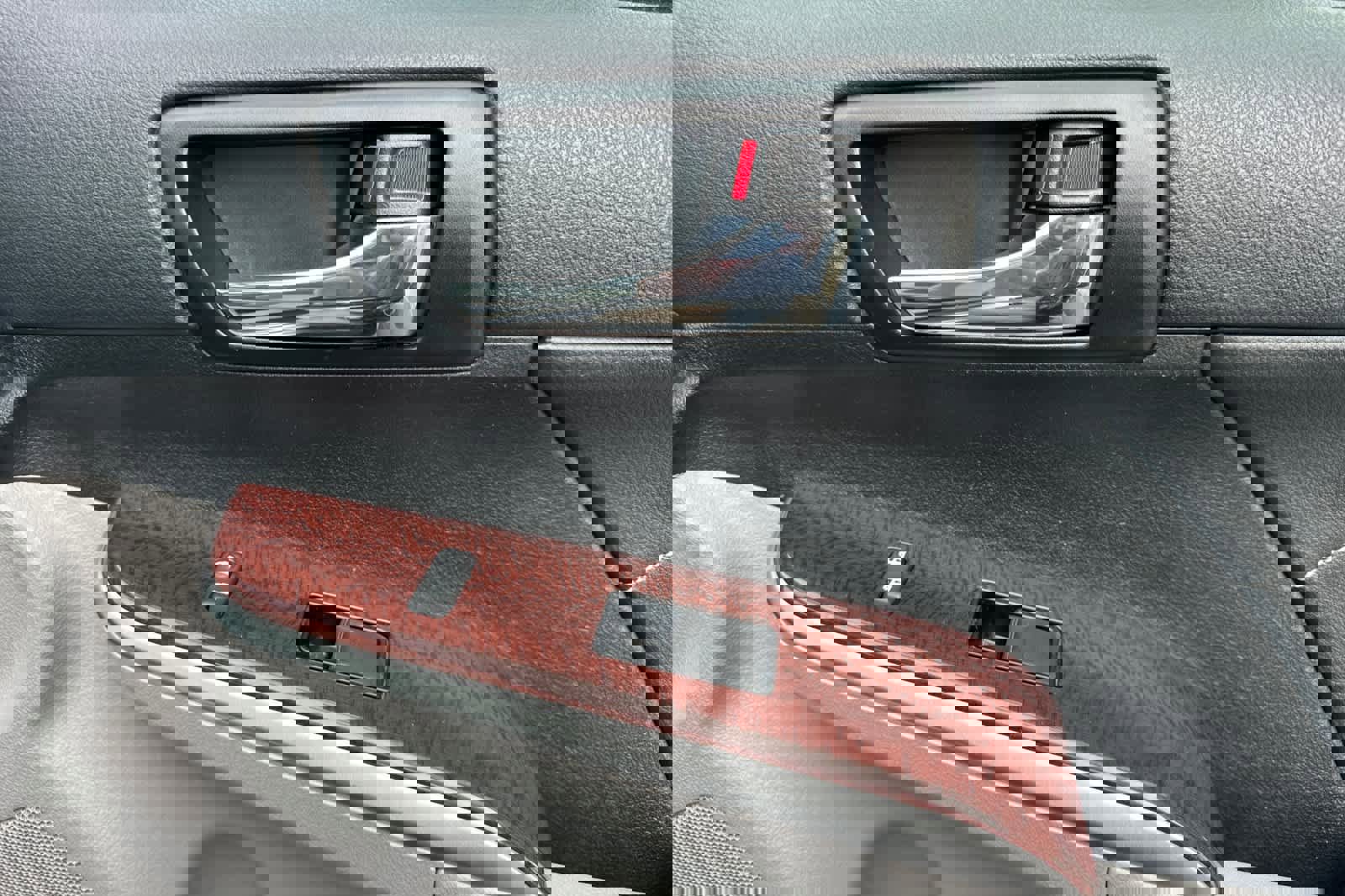 Used 2013 Toyota Camry XLE image 18